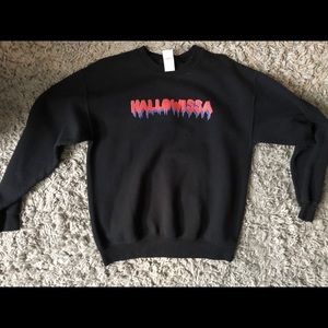 Hallowissa Issa Twaimz used sweater
